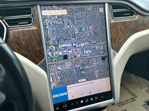 Used 2018 Tesla Model S 100D AWD/4WD image 19