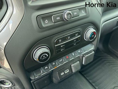 Used 2023 Chevrolet Silverado 1500 Custom image 20