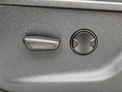 Used 2024 Ford F150 XLT w/ FX4 Off-Road Package image 29