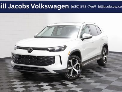 New 2025 Volkswagen Tiguan SE