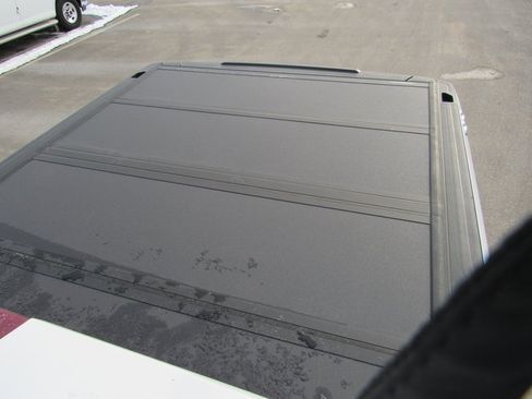 Certified 2023 GMC Sierra 1500 SLE image 24