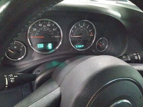 Used 2018 Jeep Wrangler Sport image 24