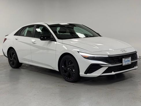 Certified 2026 Hyundai Elantra Sport image 5