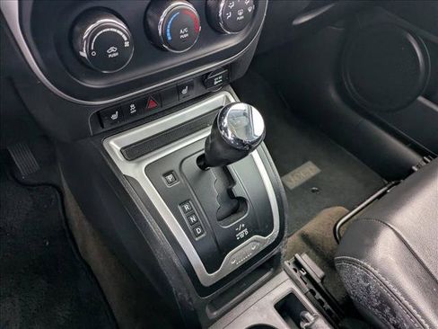 Used 2014 Jeep Compass Latitude image 13