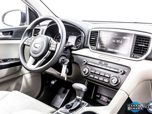 Used 2022 Kia Sportage LX image 19