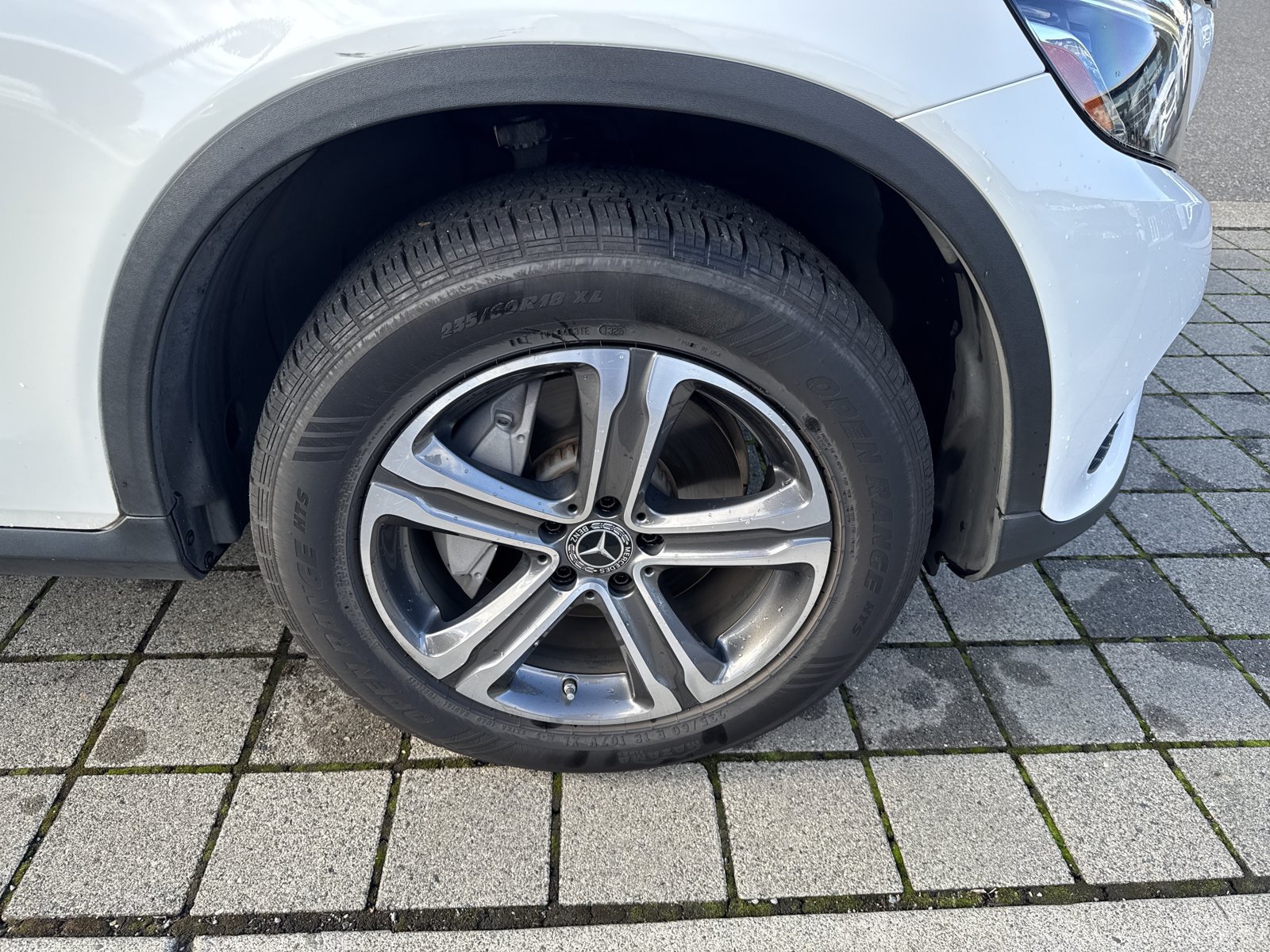 Used 2019 Mercedes-Benz GLC 300 4MATIC image 11