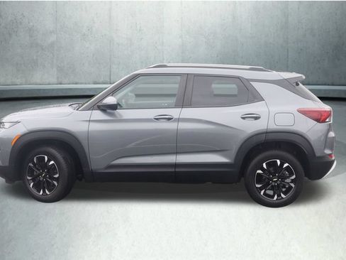 Used 2022 Chevrolet TrailBlazer LT AWD/4WD image 13