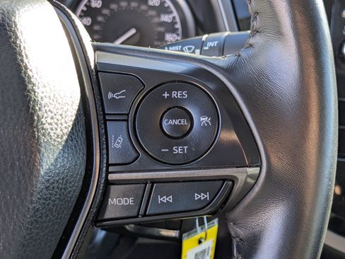 Used 2024 Toyota Camry SE image 20