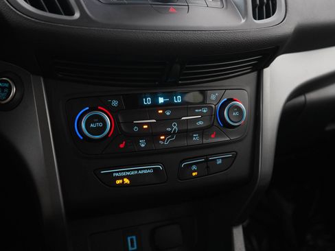 Used 2019 Ford Escape SE AWD/4WD image 23