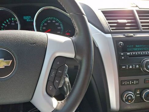 Used 2011 Chevrolet Traverse LT w/ Personal Connectivity Package FWD image 20