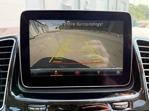 Used 2017 Mercedes-Benz GLE 350 4MATIC image 33