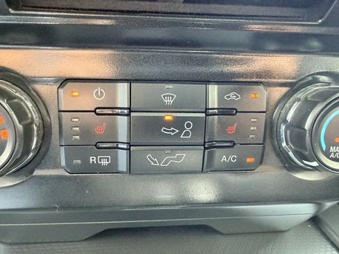 Used 2016 Ford F150 XLT w/ Equipment Group 302A Luxury AWD/4WD image 26