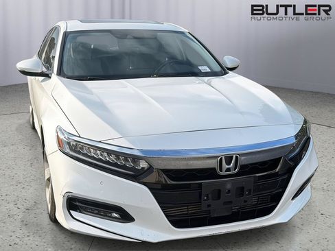 Used 2018 Honda Accord Touring image 5