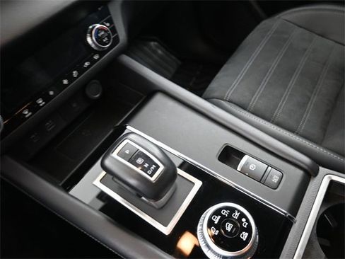 Used 2024 Mitsubishi Outlander SE image 31