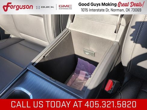 New 2026 GMC Acadia Elevation w/ Black Edition FWD image 33