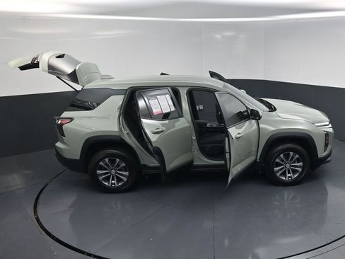 Used 2026 Chevrolet Equinox LT w/ Safety and Technology Package image 24