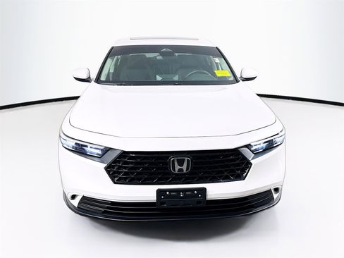 Used 2024 Honda Accord EX image 2