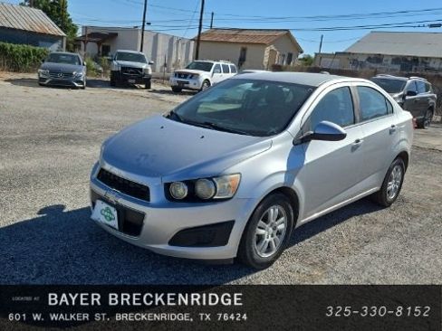 Used 2015 Chevrolet Sonic LT image 1