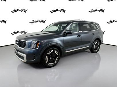 Certified 2024 Kia Telluride EX w/ EX Captain's Chair Package