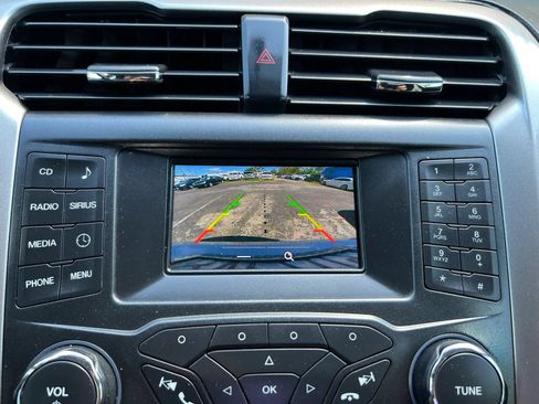 Used 2017 Ford Fusion SE FWD image 14