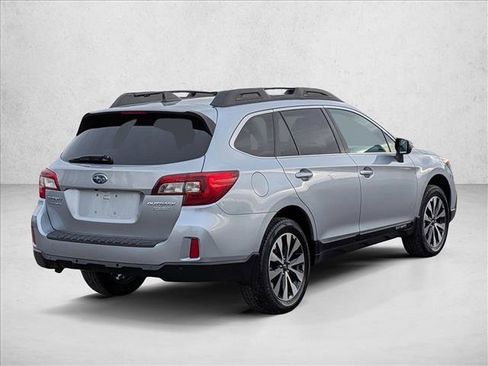 Used 2017 Subaru Outback 2.5i Limited image 5