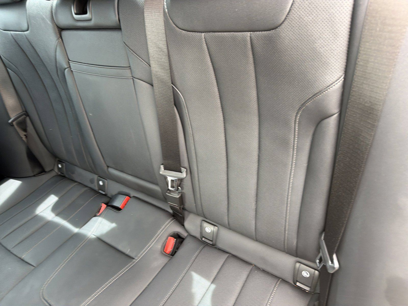 Used 2023 BMW 540i w/ Convenience Package RWD image 20