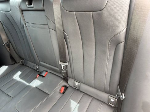 Used 2023 BMW 540i w/ Convenience Package RWD image 20