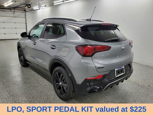 Used 2024 Buick Encore GX Sport Touring w/ Advanced Technology Package AWD/4WD image 7