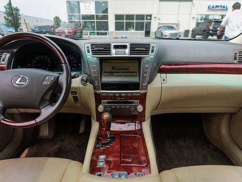 Used 2010 Lexus LS 460 RWD image 29