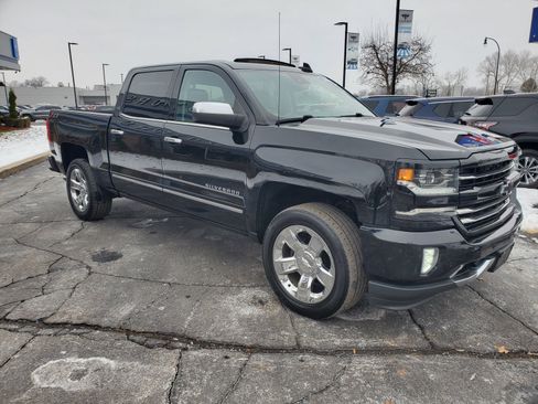 Used 2018 Chevrolet Silverado 1500 LTZ Z71 w/ LTZ Plus Package image 4