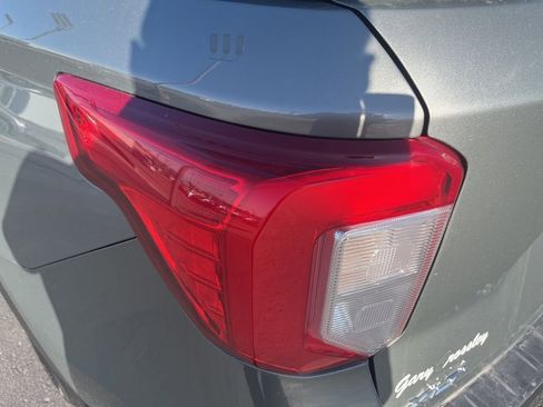 Used 2020 Ford Explorer XLT w/ Equipment Group 202A image 20