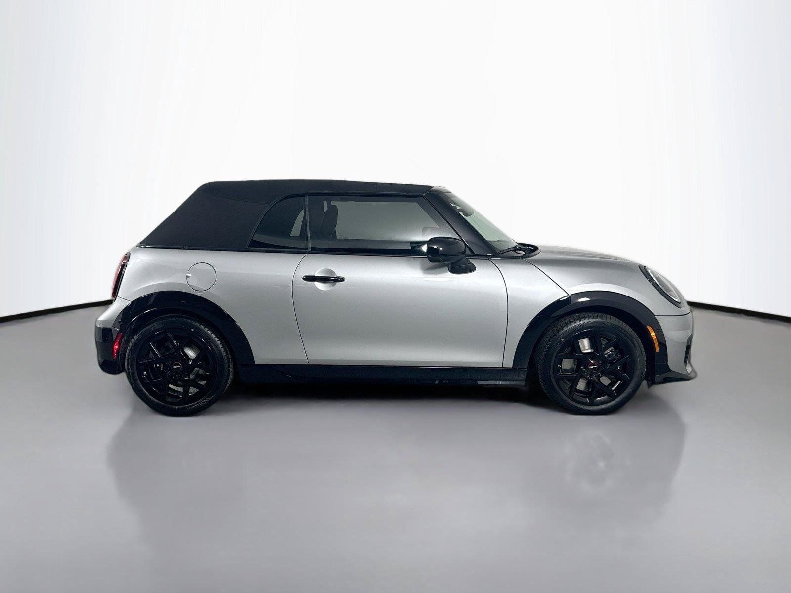 Used 2026 MINI Cooper S FWD image 4