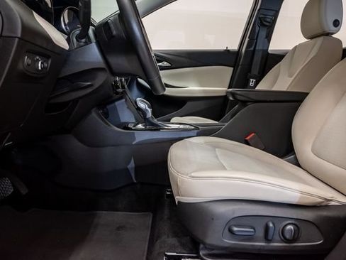 Used 2023 Buick Encore GX Preferred w/ Cold Weather Comfort Package FWD image 11