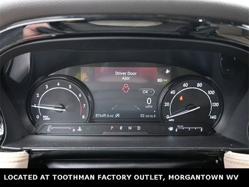 Used 2021 Lincoln Corsair Standard w/ Equipment Group 101A image 24