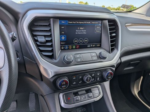 Certified 2023 GMC Acadia SLE w/ Driver Convenience Package AWD/4WD image 12