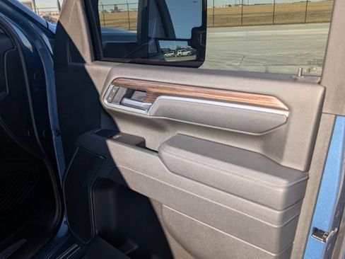 Used 2025 Chevrolet Silverado 3500 LT w/ Safety Package image 5