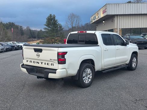 Used 2022 Nissan Frontier SV w/ Technology Package image 18