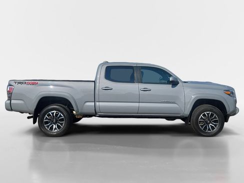 Used 2021 Toyota Tacoma TRD Sport AWD/4WD image 6