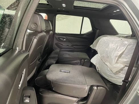 Used 2023 Chevrolet Traverse RS w/ LPO, Floor Liner Package AWD/4WD image 21