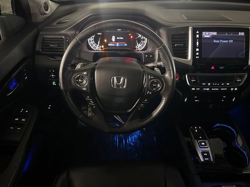 Used 2018 Honda Pilot Touring image 31