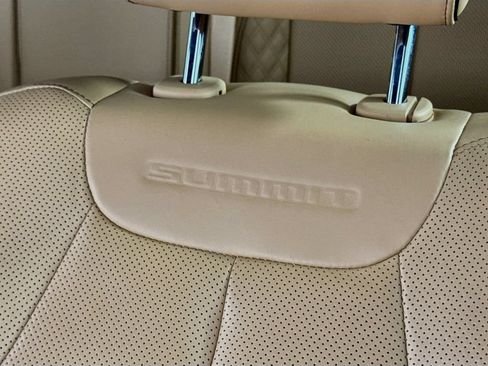 Used 2023 Jeep Grand Cherokee Summit AWD/4WD image 46