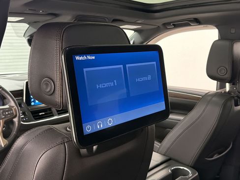 Used 2023 Chevrolet Tahoe High Country w/ Advanced Technology Package AWD/4WD image 23