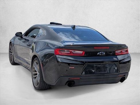 Used 2016 Chevrolet Camaro LT RWD image 4