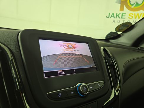 Certified 2024 Chevrolet Equinox RS FWD image 20