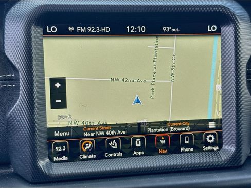 Used 2023 Jeep Wrangler Unlimited Sahara w/ Cold Weather Group AWD/4WD image 14