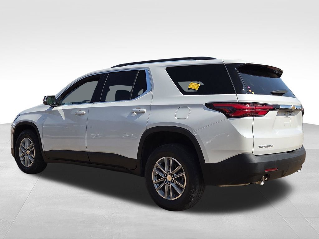 Used 2023 Chevrolet Traverse LT FWD image 7