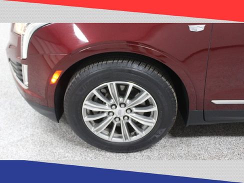 Used 2017 Cadillac XT5 Luxury w/ Driver Awareness Package image 44