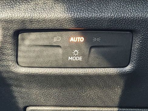 New 2026 Volkswagen Tiguan SE R-Line AWD/4WD image 12