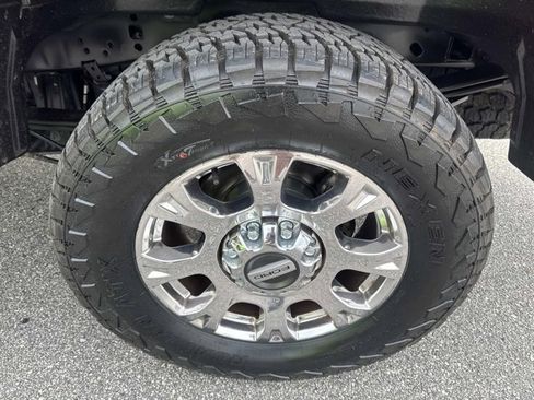 Used 2021 Ford F250 Lariat w/ Lariat Ultimate Package image 31