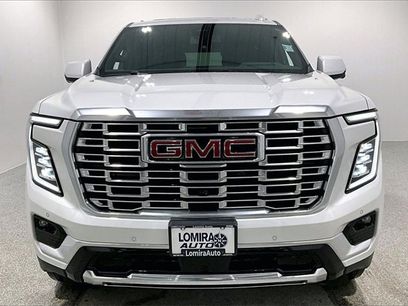 Used 2025 GMC Yukon Denali w/ Sun & Power Step Package